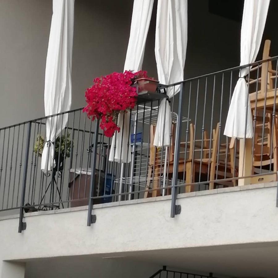Apartamento Little Family Saló Exterior foto